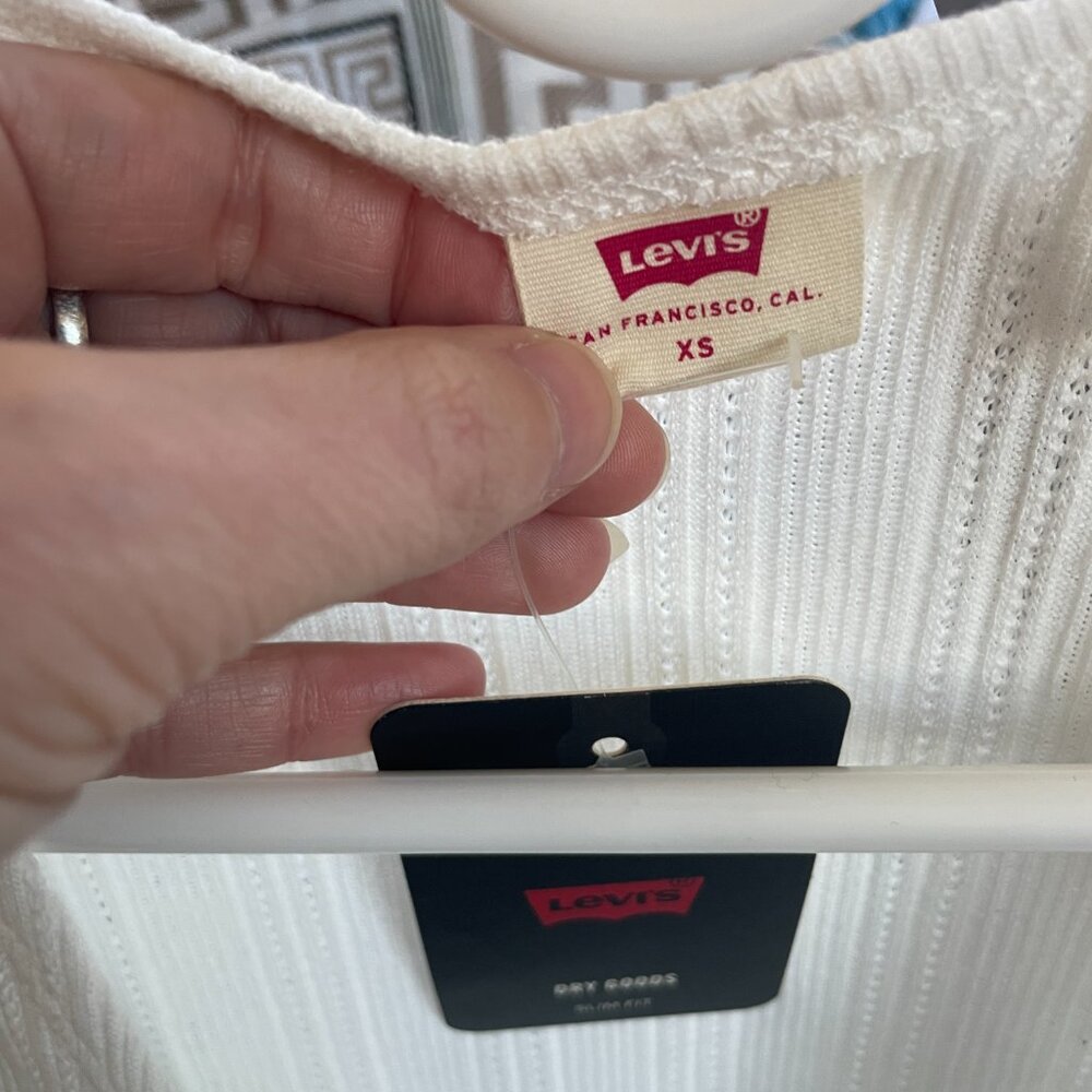 Levi's Wrap Shirt - Picture 3 of 5